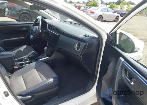 2018 Toyota Corolla Se z USA, uszkodzony, nr VIN 2T1BURHEXJC028767